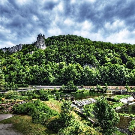 Hotel-Gasthof Neumuehle Kreenheinstetten Bagian luar foto